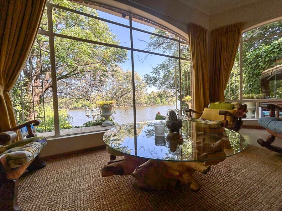 4 Bedroom Property for Sale in Lindequesdrif North West